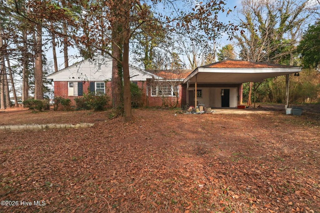 Photo of 1071 S Us 117 Highway, Warsaw, NC 28398 (MLS # 100548401)