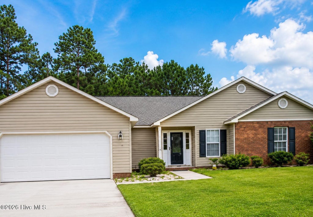 Photo of 206 Rosewood Circle, Jacksonville, NC 28546 (MLS # 100583163)