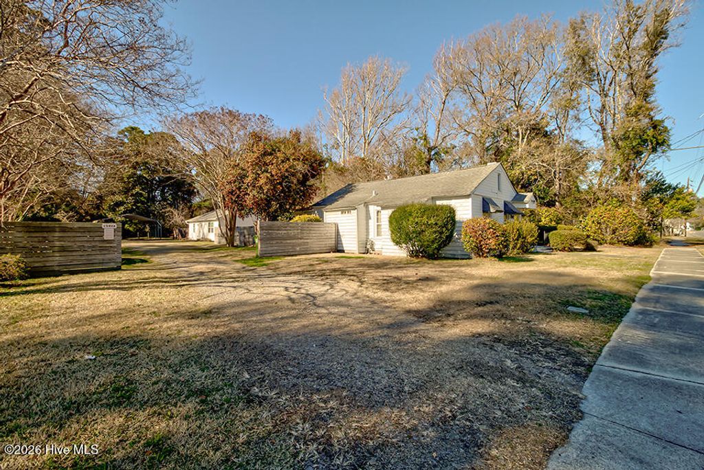 Photo of 1546 S 41st Street, Wilmington, NC 28403 (MLS # 100550218)