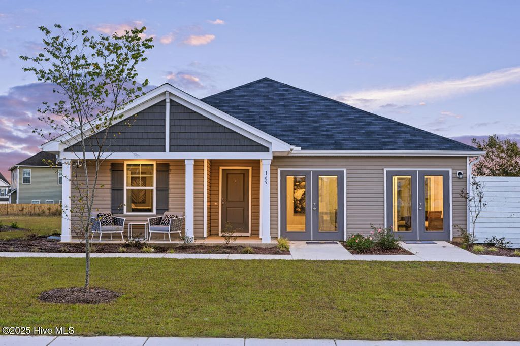 Photo of 1148 Garland Lake Cir Sw SW, Supply, NC 28462 (MLS # 100544372)