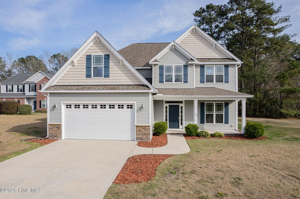 Photo of 528 Park Meadows Drive, Newport, NC 28570 (MLS # 100558036)