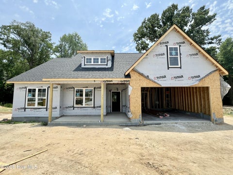 Photo of 306 Creeks Edge Drive, Pikeville, NC 27863 (MLS # 100582735)