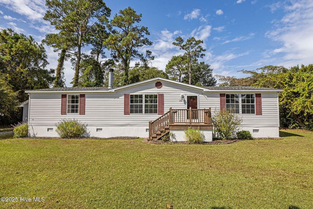 Photo of 122 Lejeune Road, Cape Carteret, NC 28584 (MLS # 100534218)