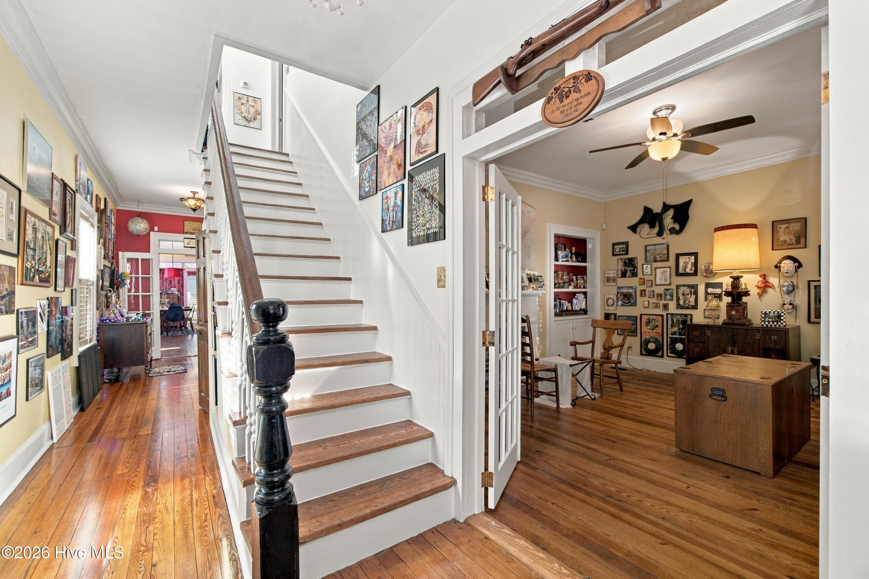 318 S 6th Street