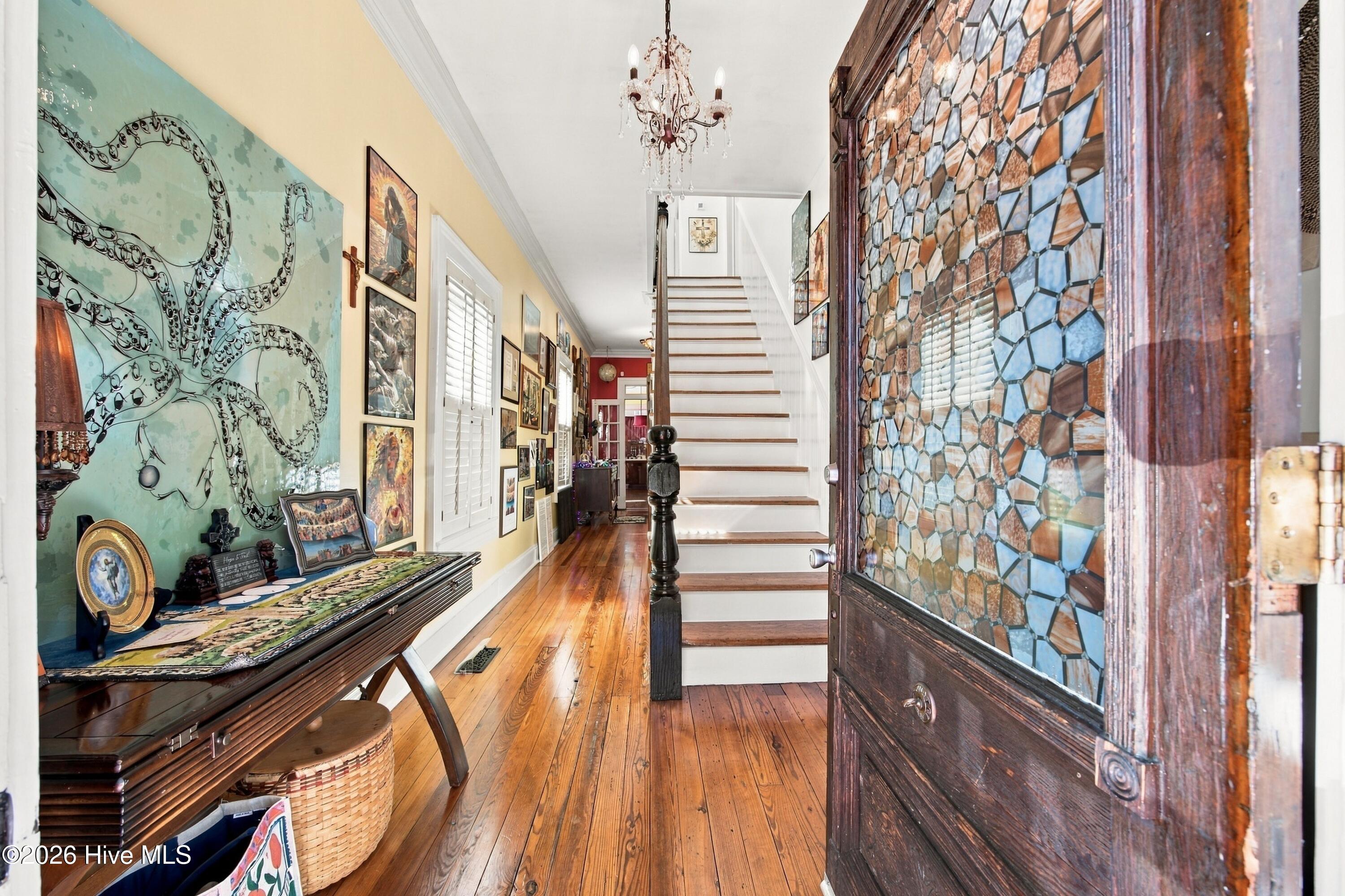 318 S 6th Street