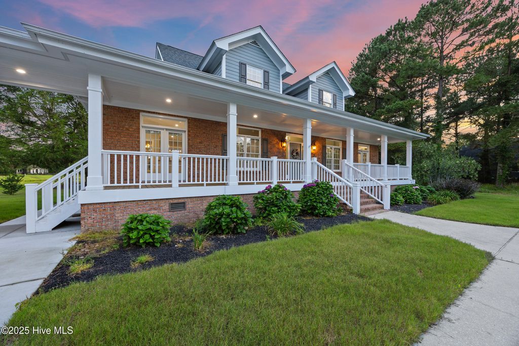 Photo of 376 Red Fox Run Drive, Wallace, NC 28466 (MLS # 100513263)