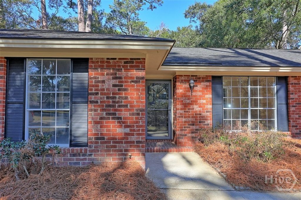 Photo of 6 Leaning Oaks Court, Savannah, GA 31410 (MLS # SA343468)