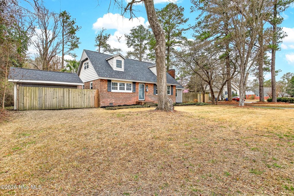 Photo of 405 Doris Avenue, Jacksonville, NC 28540 (MLS # 100558512)