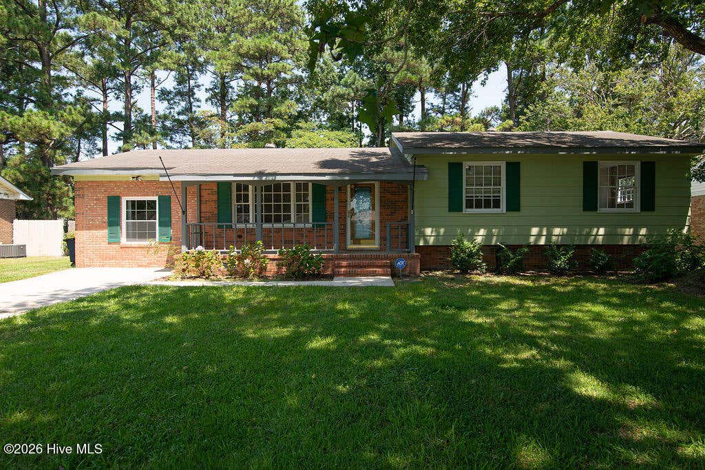 Photo of 124 Carolina Circle, Jacksonville, NC 28546 (MLS # 100597721)