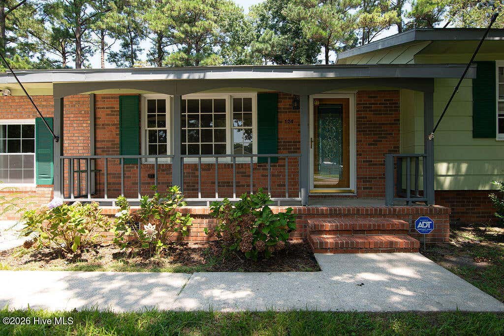 Photo of 124 Carolina Circle, Jacksonville, NC 28546 (MLS # 100597721)