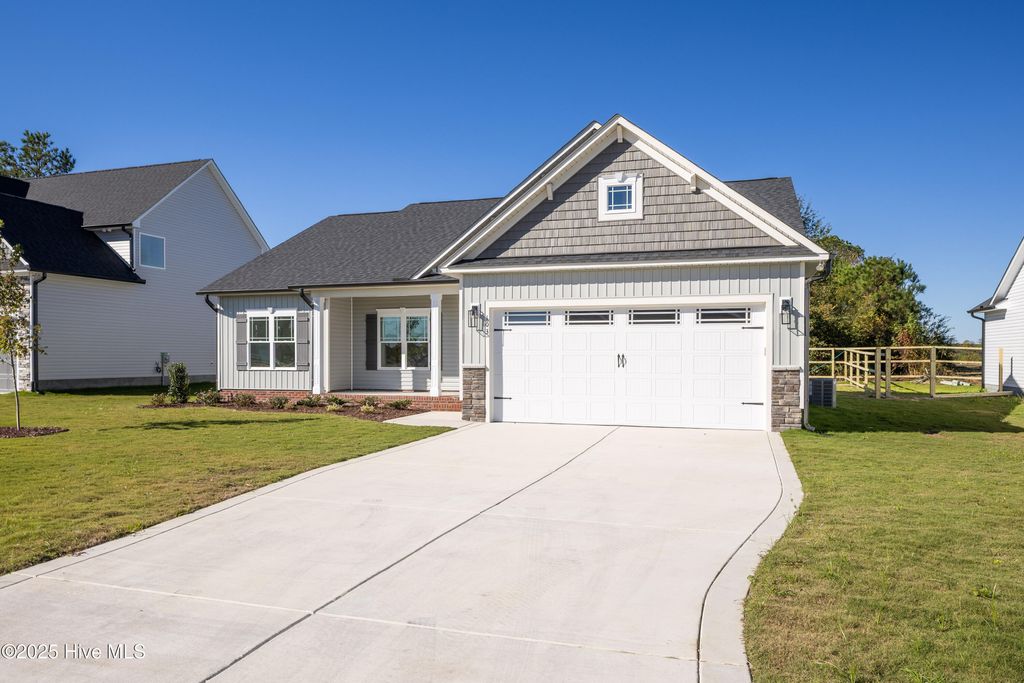 Photo of 103 Sunny Acres Lane, Clinton, NC 28328 (MLS # 100529996)