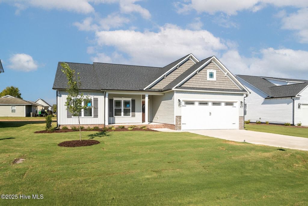 Photo of 103 Sunny Acres Lane, Clinton, NC 28328 (MLS # 100529996)