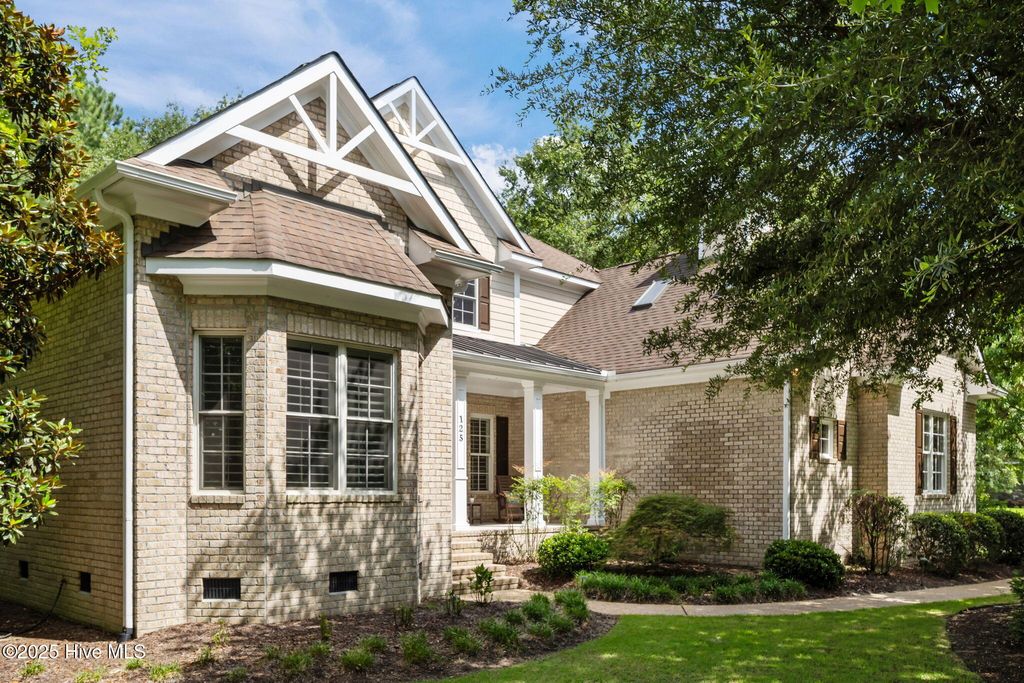 Photo of 125 Falling Water Way, Wallace, NC 28466 (MLS # 100520169)