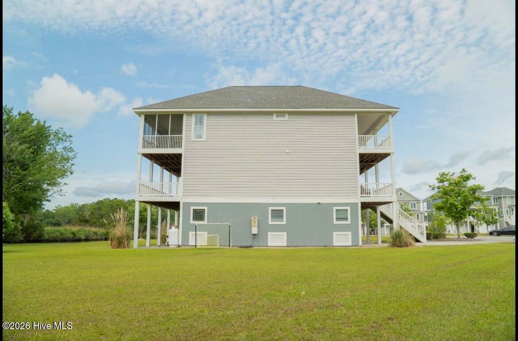 Photo of 132 Riverwalk Lane, Jacksonville, NC 28540 (MLS # 100572614)
