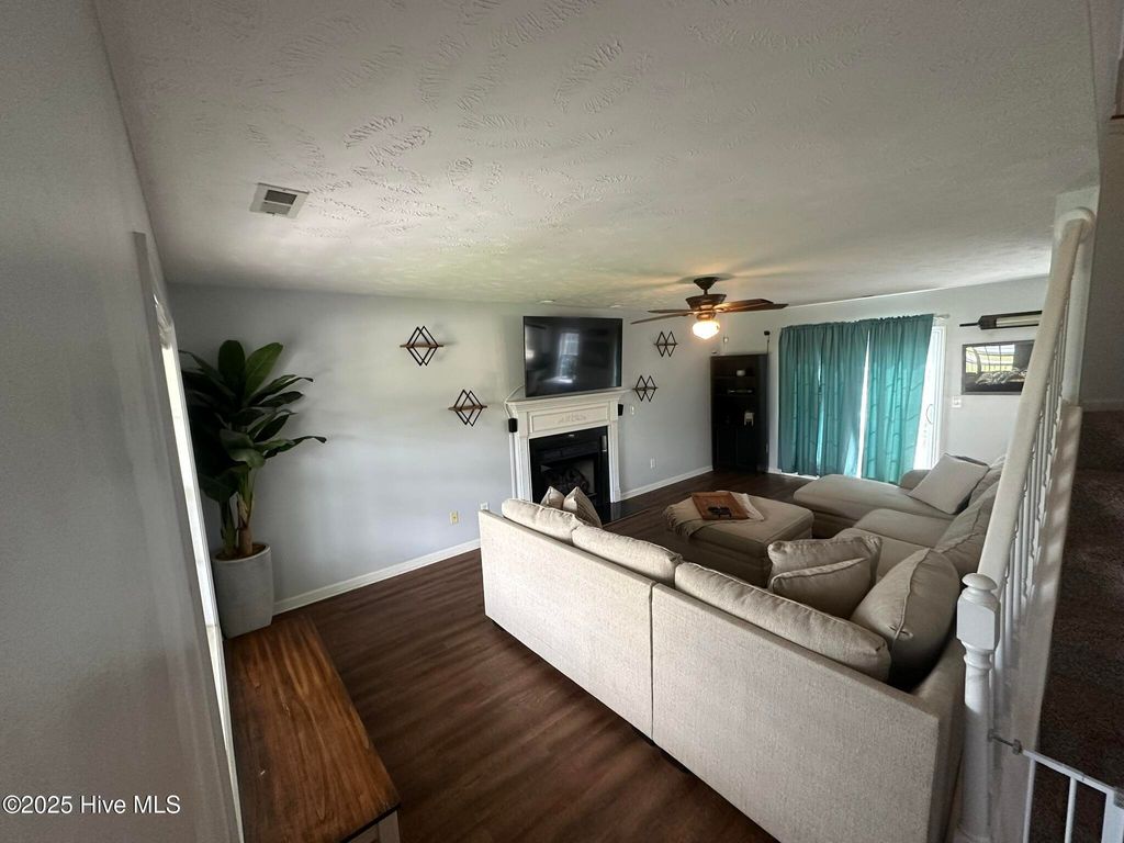 Photo of 103 Louie Lane, Jacksonville, NC 28540 (MLS # 100563774)