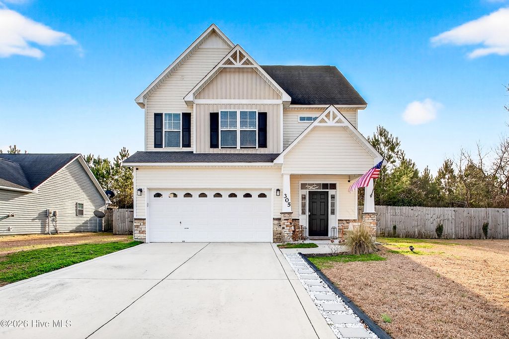 Photo of 305 Hidden Oaks Drive, Jacksonville, NC 28546 (MLS # 100548948)