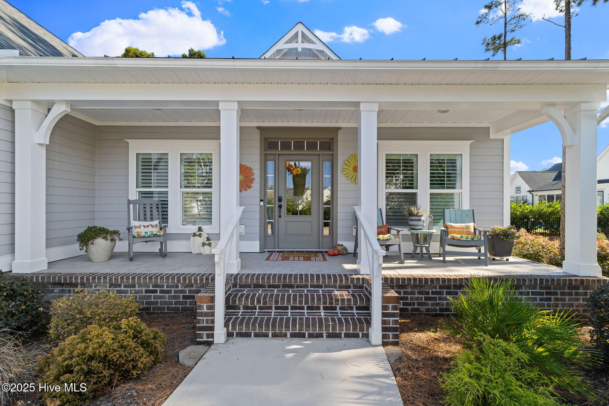 8556 Pine Nut Drive NE