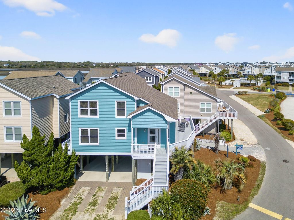 Photo of 17 Sandpiper Drive, Ocean Isle Beach, NC 28469 (MLS # 100563035)