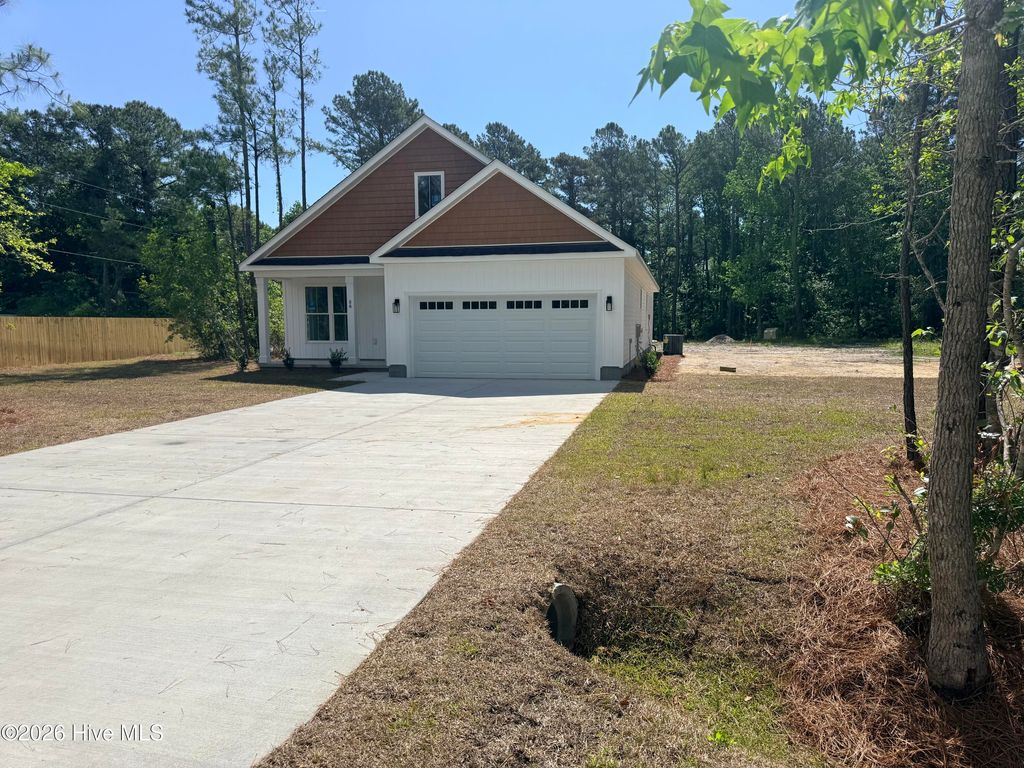 Photo of 86 Whispering Pines Court, Hampstead, NC 28443 (MLS # 100564210)