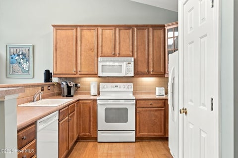 Tiny photo for 5006 Carleton Drive #Unit 137, Wilmington, NC 28403 (MLS # 100604908)