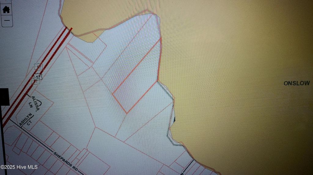 Photo of 17 Off Highway, Hampstead, NC 28443 (MLS # 100539686)