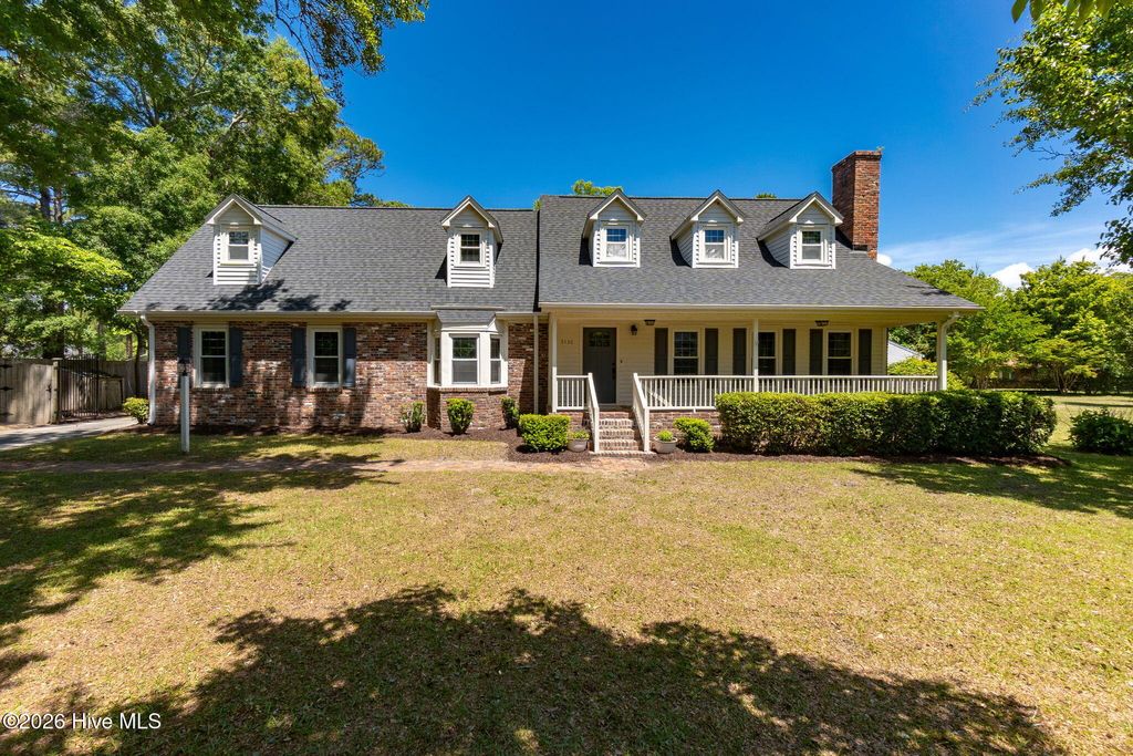 Photo of 5130 Chalk Street, Morehead City, NC 28557 (MLS # 100573937)