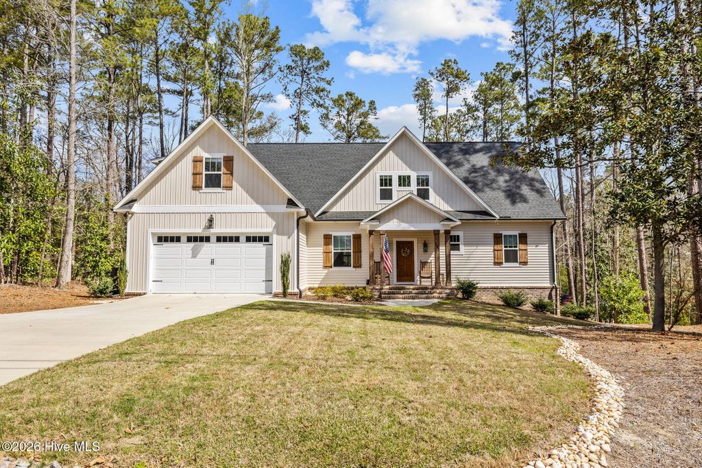 Photo of 182 Lakeview Drive, Whispering Pines, NC 28327 (MLS # 100569937)