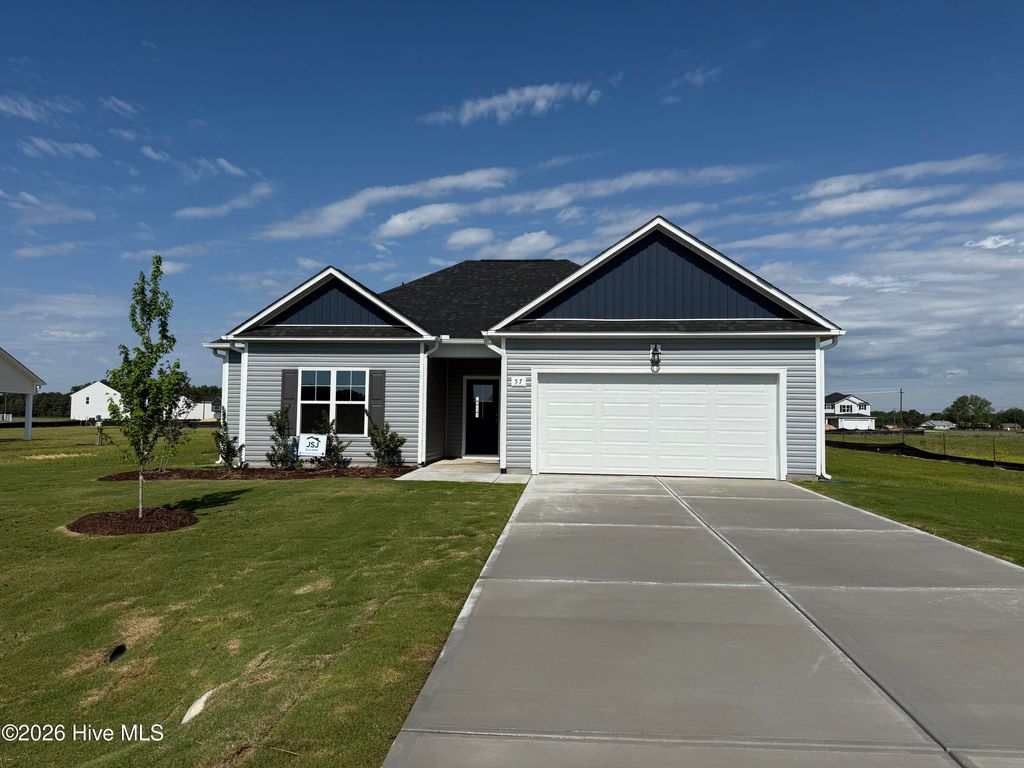 Photo of 57 Tuscarora Drive, La Grange, NC 28551 (MLS # 100568542)