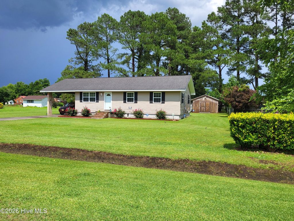 Photo of 351 S 7th Street S, Aurora, NC 27806 (MLS # 100559391)