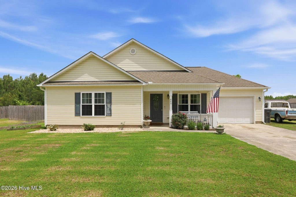 Photo of 645 Hubert Boulevard, Hubert, NC 28539 (MLS # 100576233)