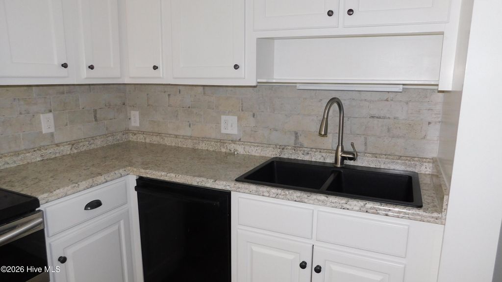 Photo of 400 Quail Drive, Goldsboro, NC 27534 (MLS # 100562214)