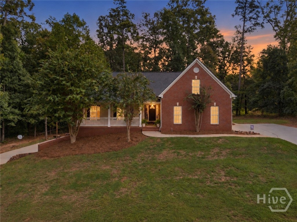 Photo of 49 Thornhill Circle, Jefferson, GA 30549 (MLS # CL365407)