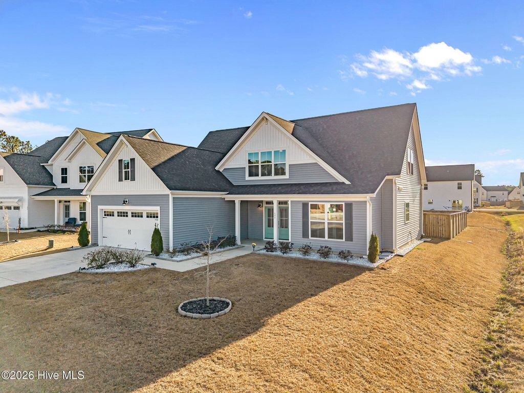 Photo of 604 Larkspur Lane, Hubert, NC 28539 (MLS # 100550505)