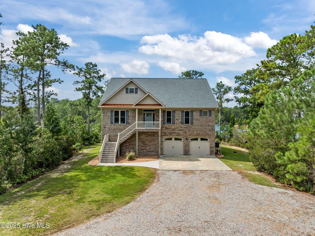 Photo of 168 Breakwater Drive, Bath, NC 27808 (MLS # 100528101)