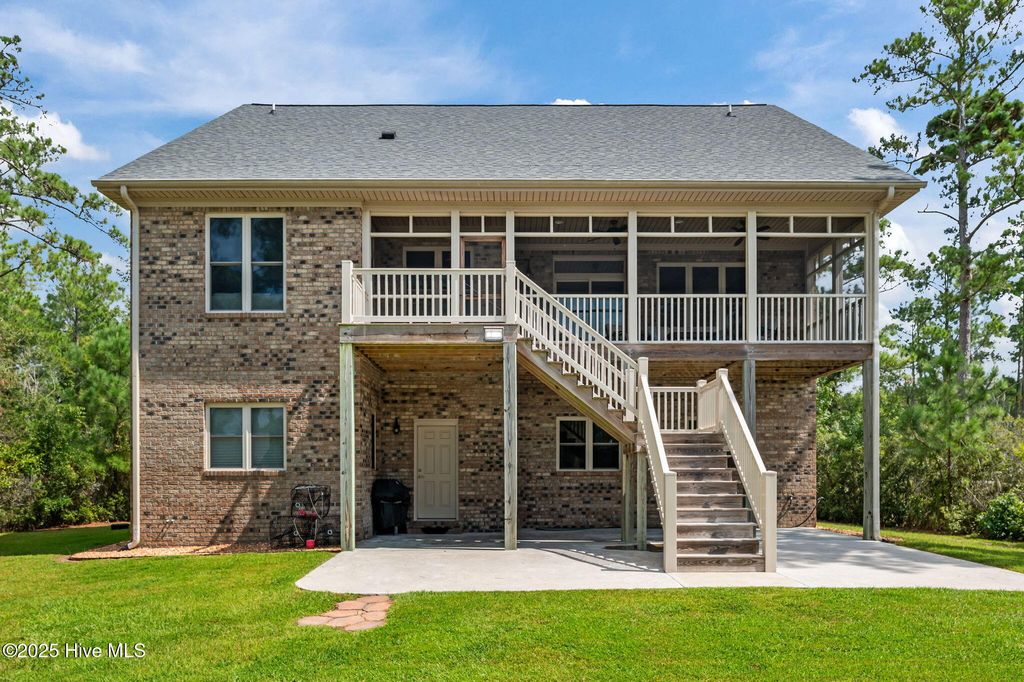 Photo of 168 Breakwater Drive, Bath, NC 27808 (MLS # 100528101)