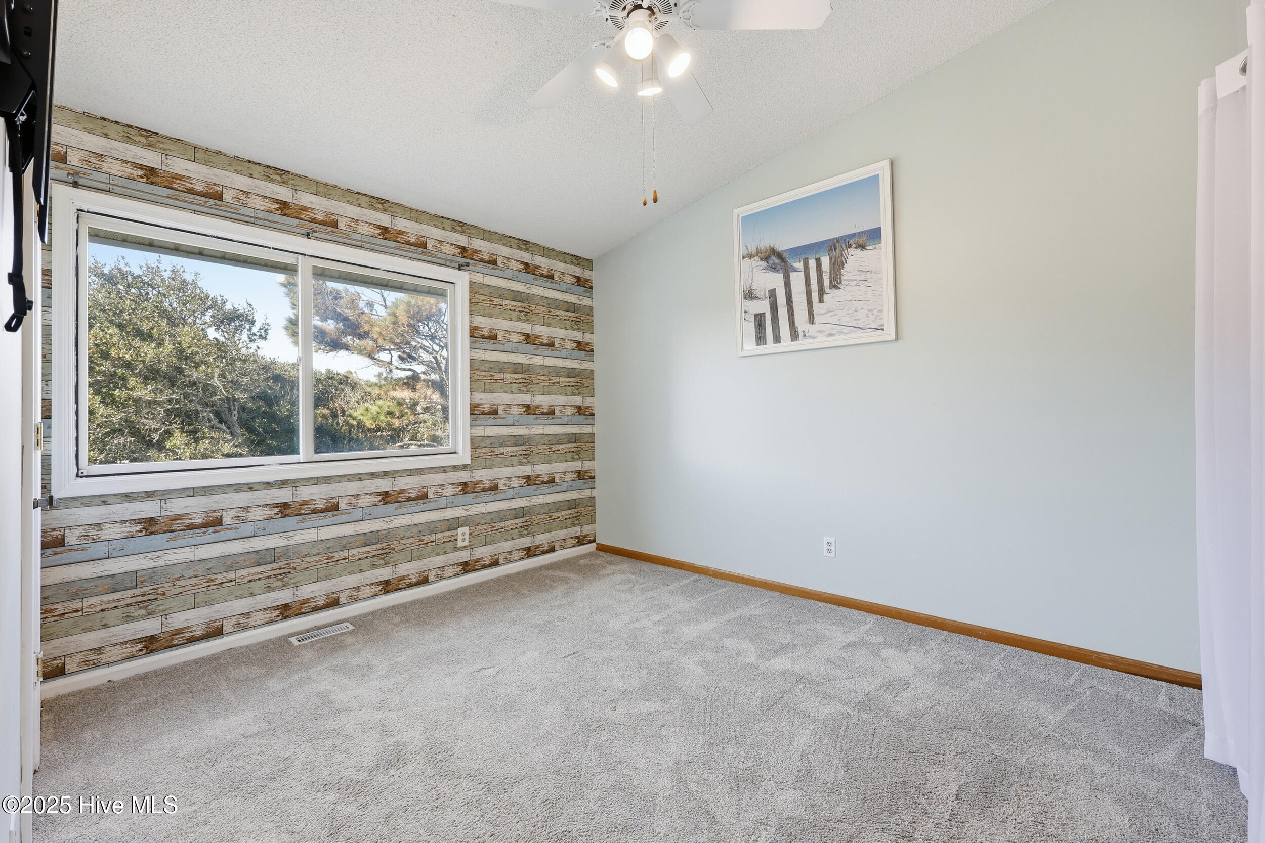 Duck, North Carolina 27949, United States, 2 Bedrooms Bedrooms, ,3 BathroomsBathrooms,Residential,Active,255877