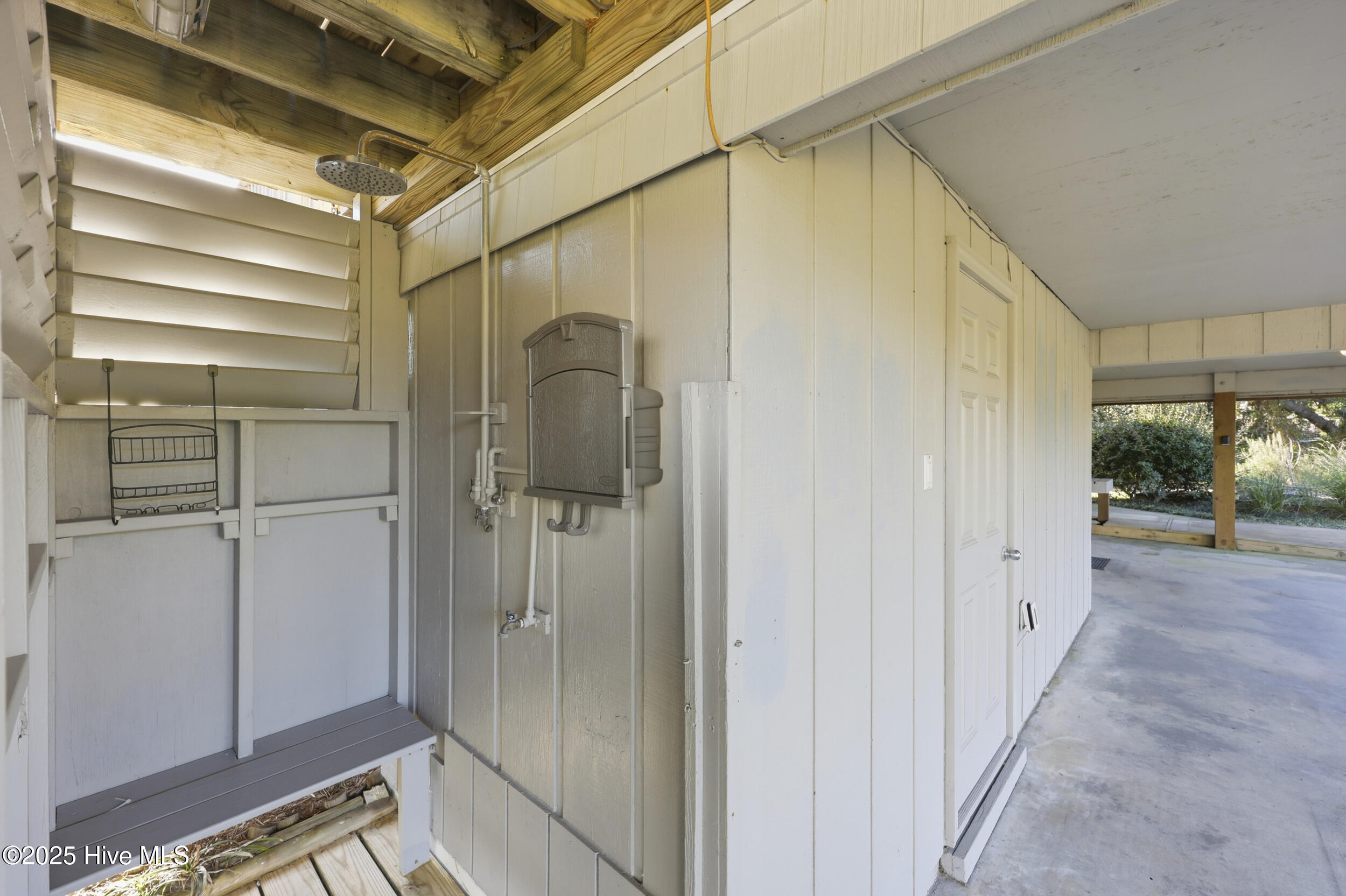 Duck, North Carolina 27949, United States, 2 Bedrooms Bedrooms, ,3 BathroomsBathrooms,Residential,Active,255877