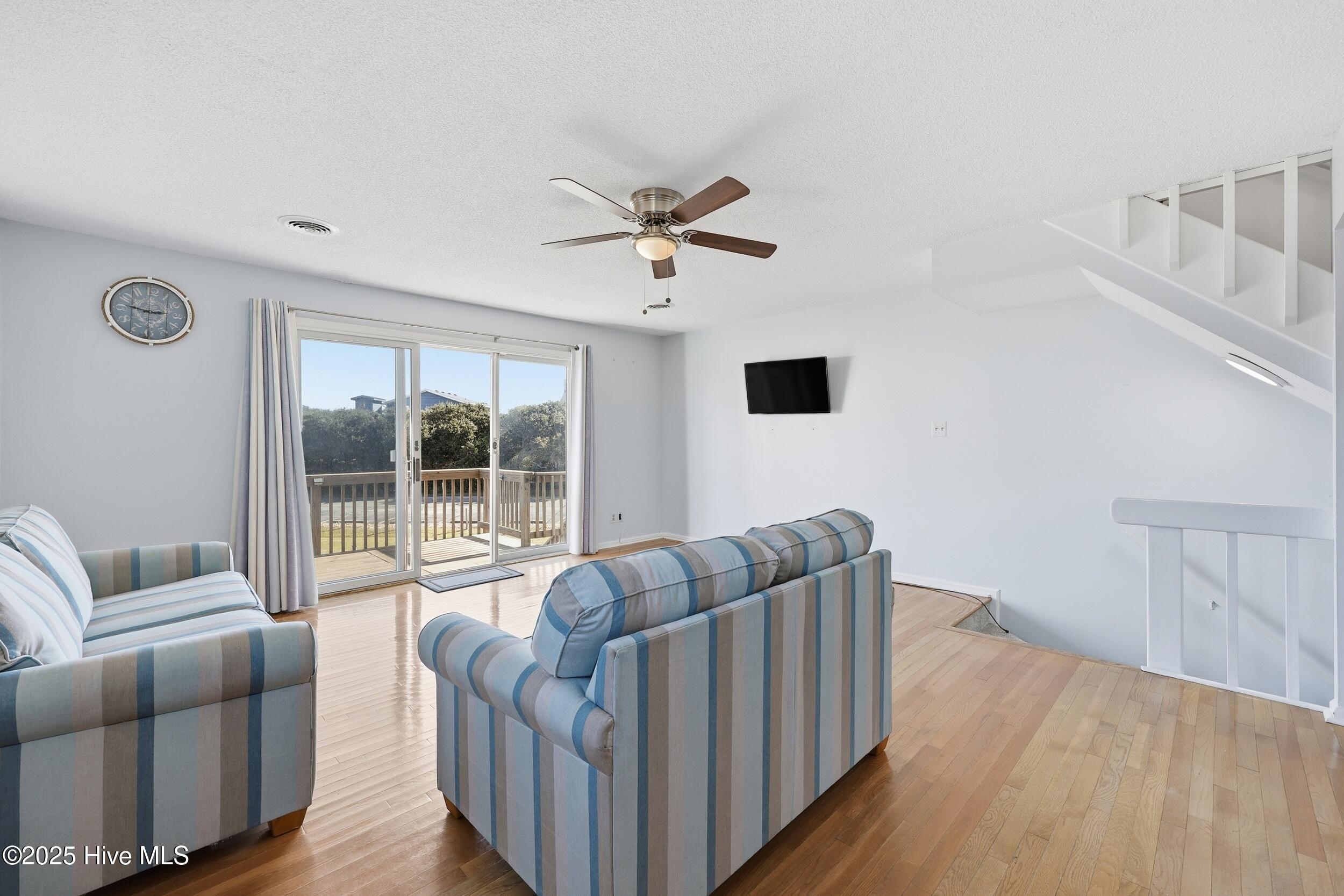 Duck, North Carolina 27949, United States, 2 Bedrooms Bedrooms, ,3 BathroomsBathrooms,Residential,Active,255877