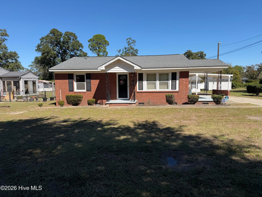 Photo of 604 W Boundary Street, La Grange, NC 28551 (MLS # 100606553)