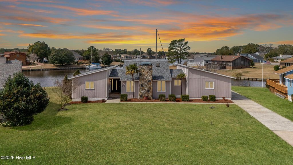 Photo of 1103 Kea Court, New Bern, NC 28560 (MLS # 100558811)