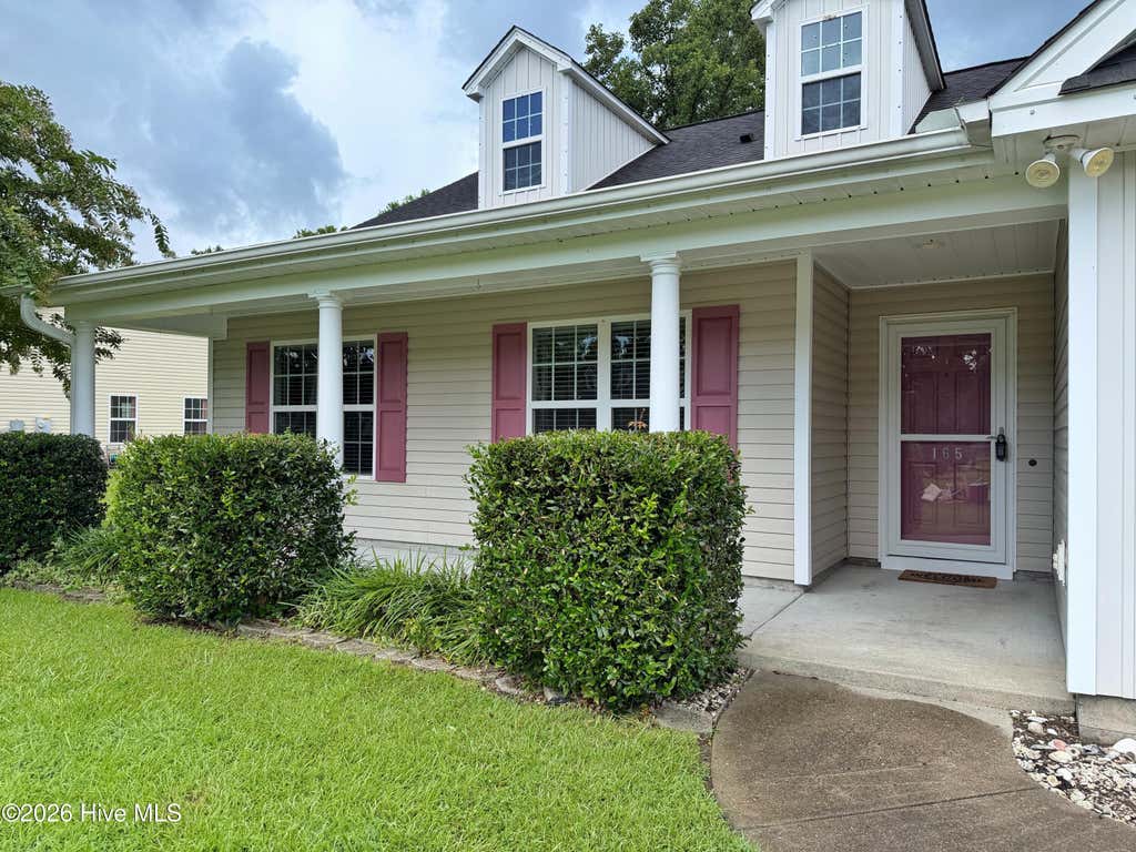 Photo of 165 Backfield Place, Jacksonville, NC 28540 (MLS # 100595379)