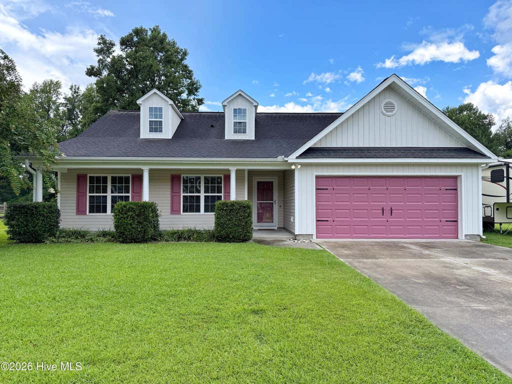 Photo of 165 Backfield Place, Jacksonville, NC 28540 (MLS # 100595379)