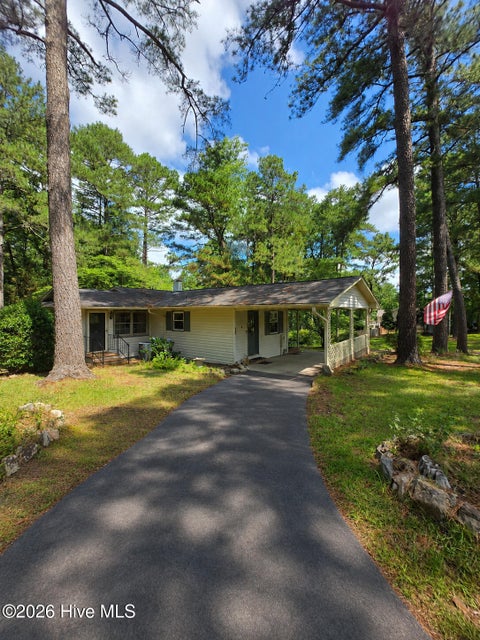 Photo of 103 Edinburgh Drive, Carthage, NC 28327 (MLS # 100585288)