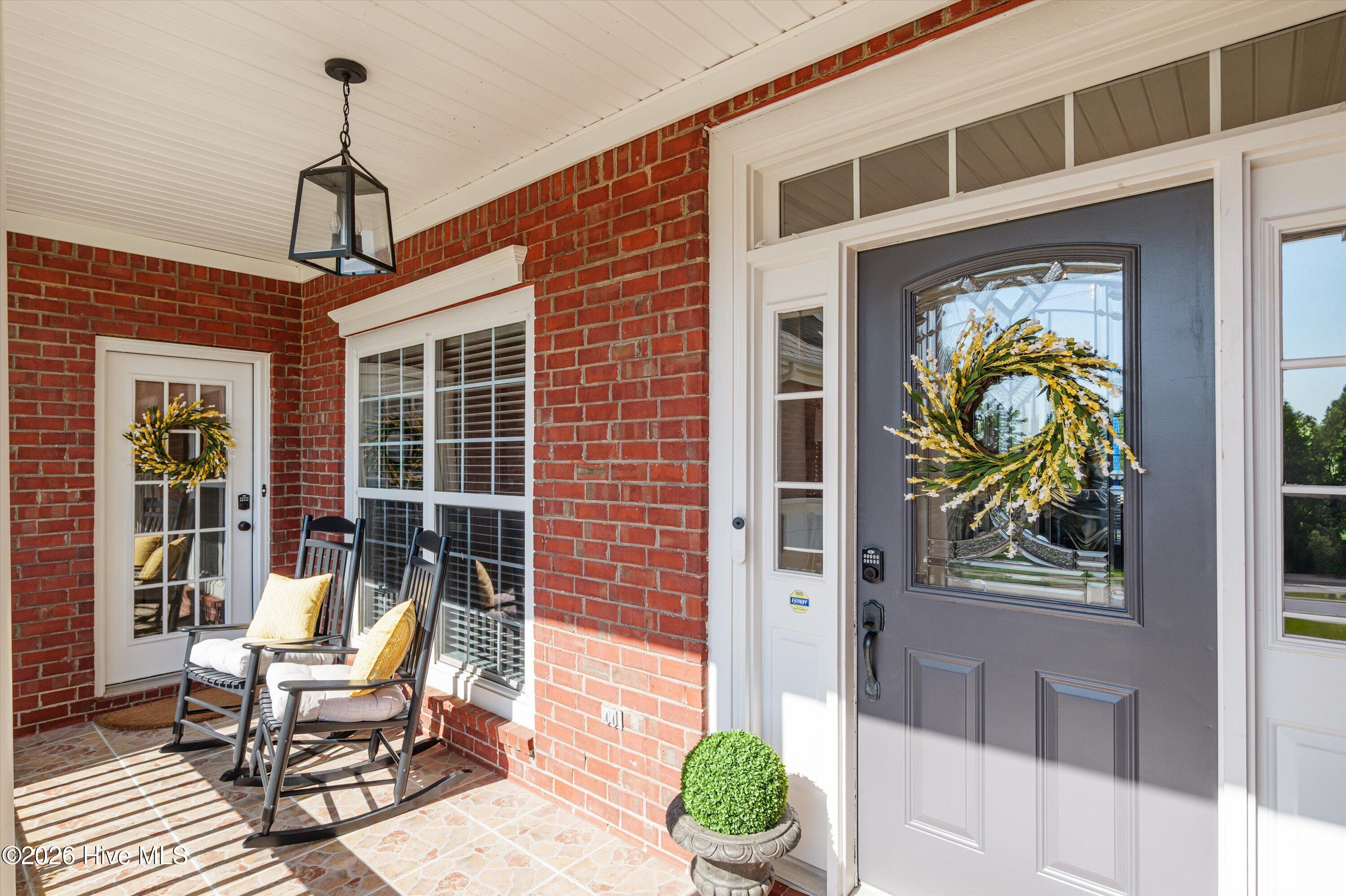 571 Tudor Branch