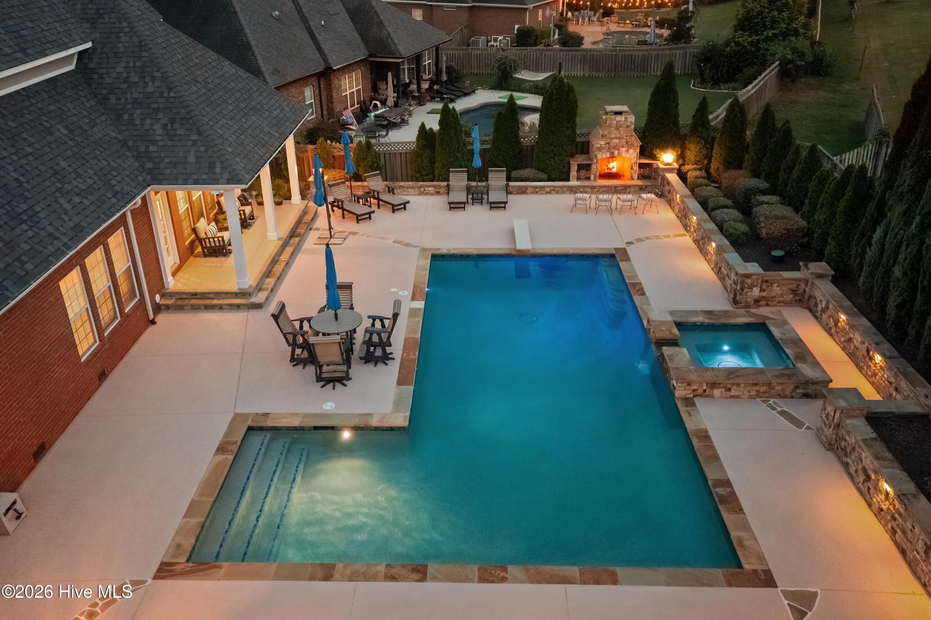 571 Tudor Branch