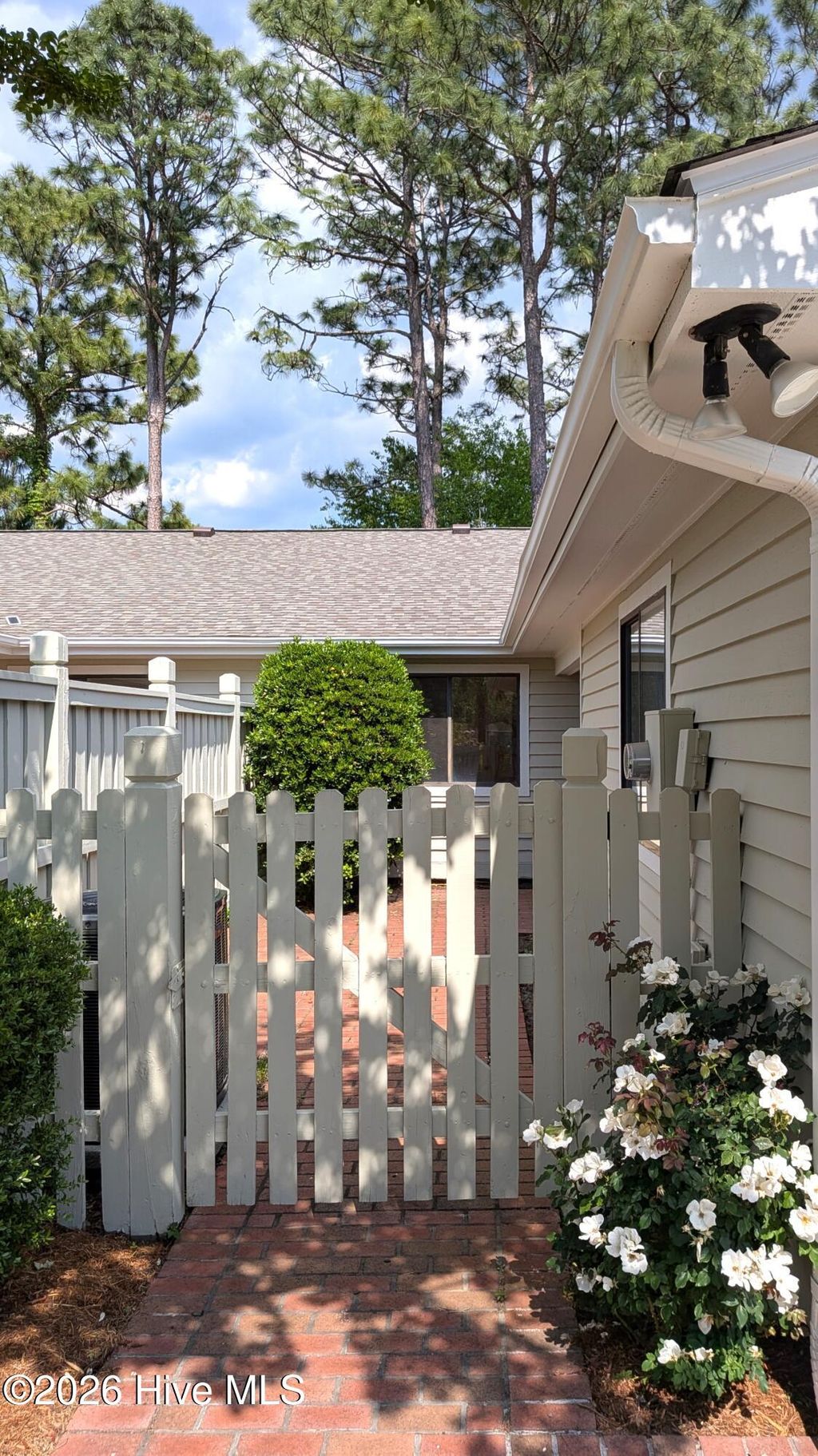 Photo of 221 Inland Greens Circle, Wilmington, NC 28405 (MLS # 100571950)