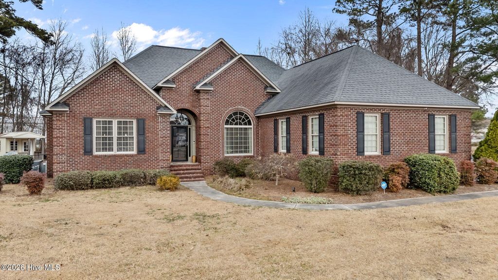 Photo of 203 Avalon Drive, Goldsboro, NC 27530 (MLS # 100548323)