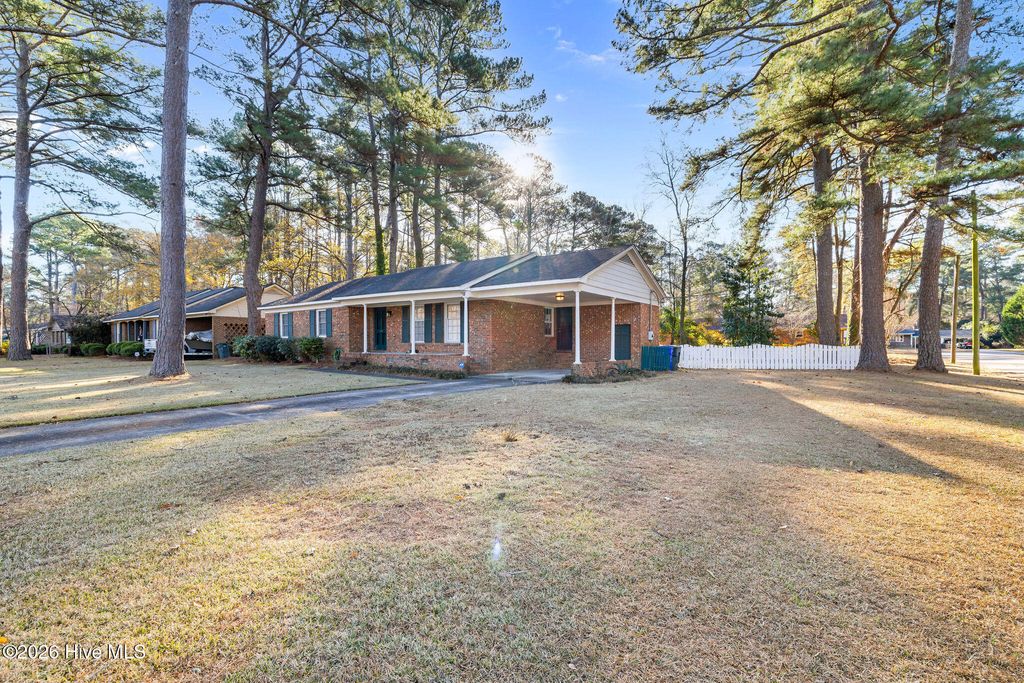 Photo of 100 Lindenwood Drive, Greenville, NC 27834 (MLS # 100547413)
