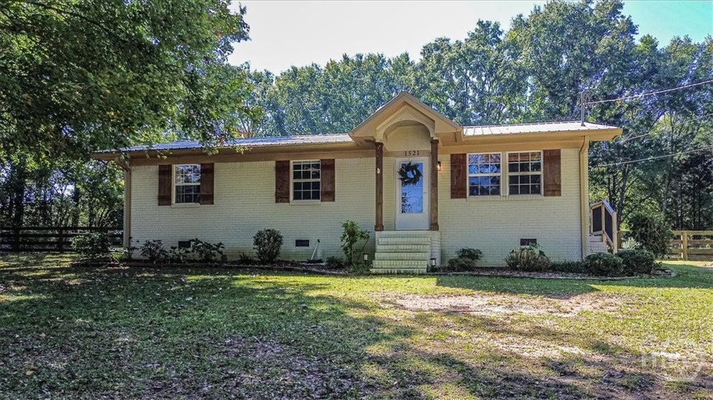 Photo of 1521 Aiken Road, Bogart, GA 30622 (MLS # CL366282)