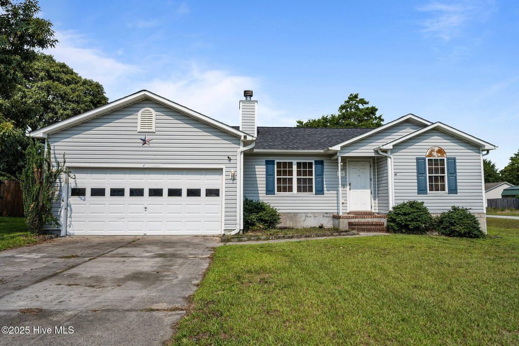 Photo of 105 Linden Road, Richlands, NC 28574 (MLS # 100533618)